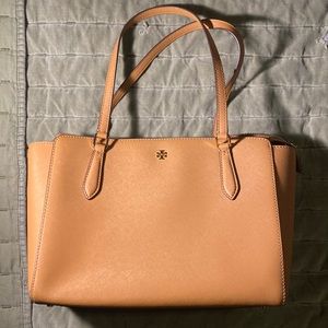 Barely used Tory Burch purse